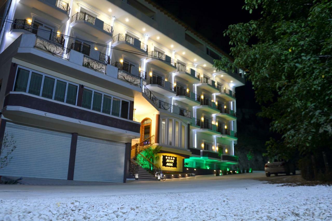 Monte Mare Hotel Vlorë Buitenkant foto